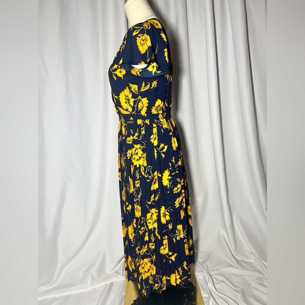 Crew Printed pleated midi wrap dress | size 2 - Picture 8 of 13
